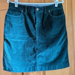 LL Bean Favorite Fit Corduroy Green Skirt Like NEW